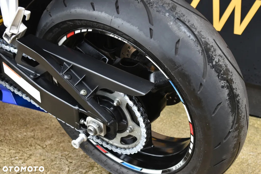 Suzuki GSX-R - 16