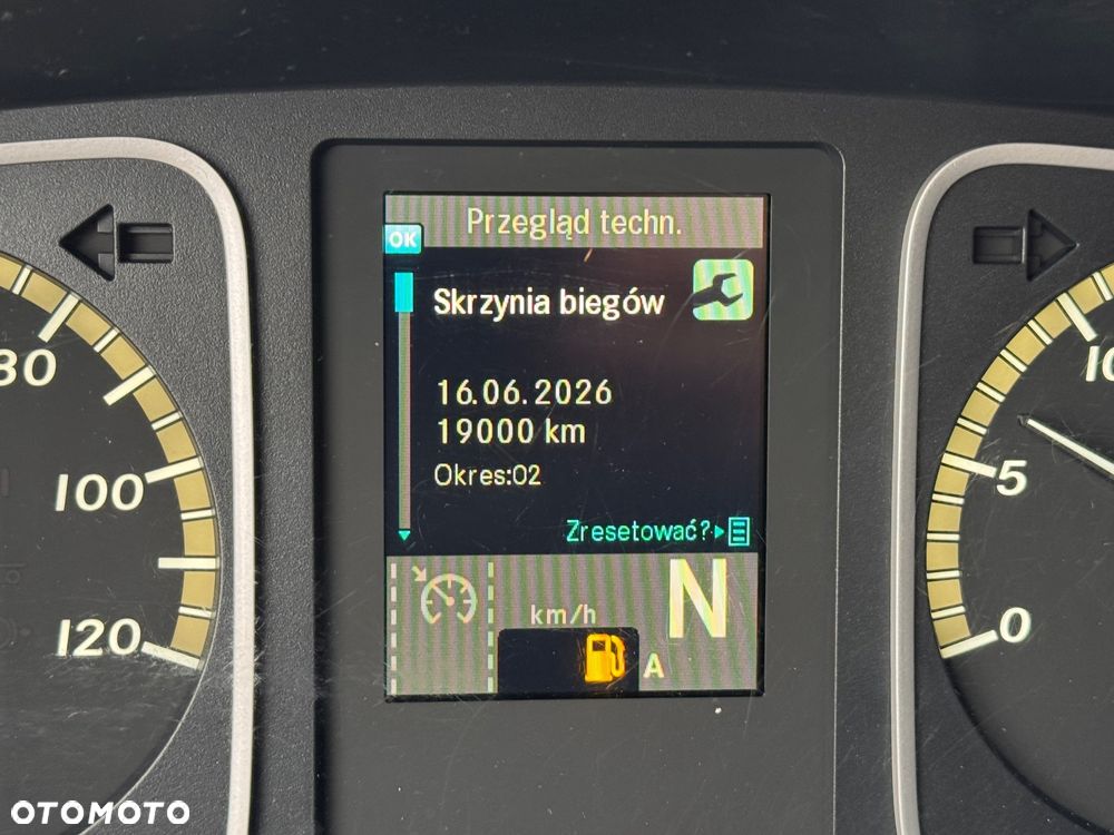 Mercedes-Benz ATEGO - 13