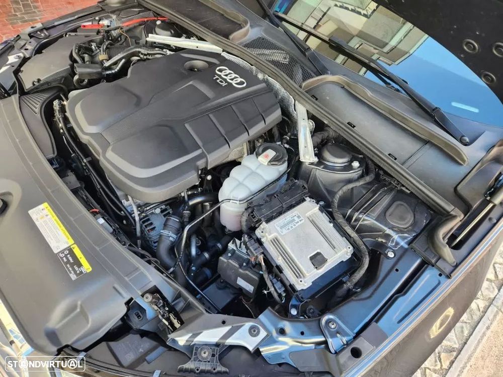 Audi A4 Avant 40 TDI S line S tronic - 32