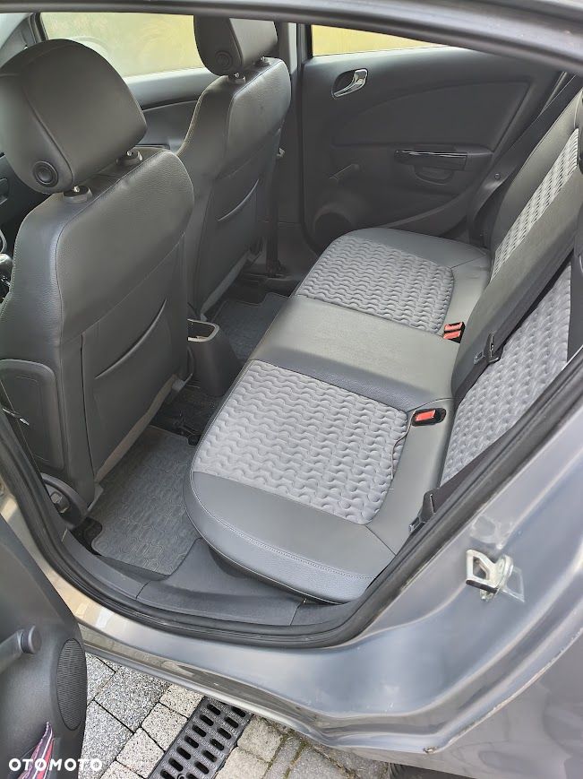 Opel Corsa - 16