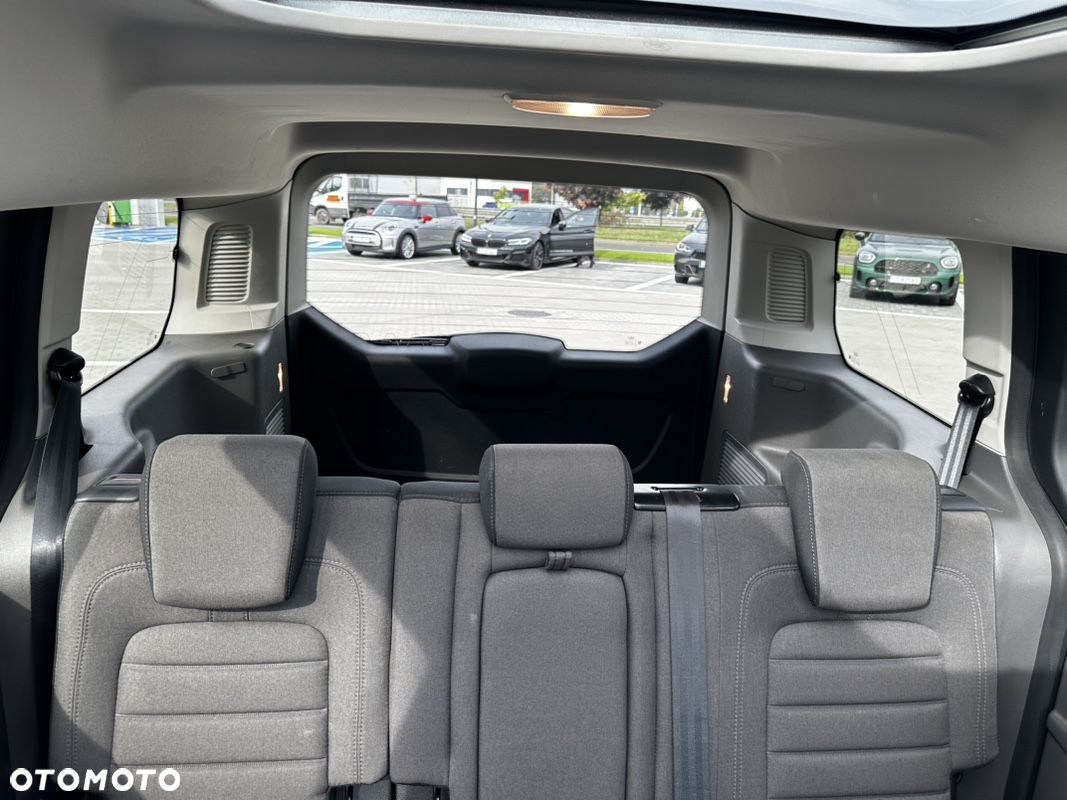 Ford Tourneo Connect Grand - 21