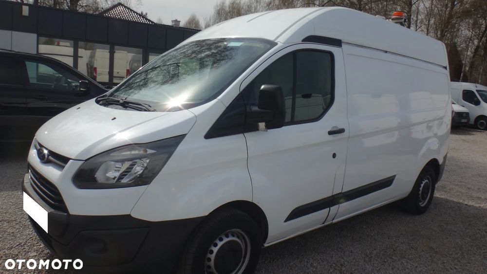 Ford TRANSIT CUSTOM - 2
