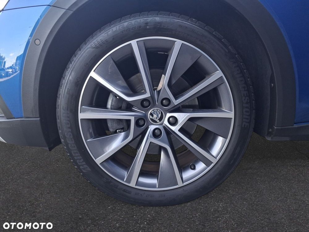 Skoda Octavia 2.0 TSI 4x4 Scout DSG - 24