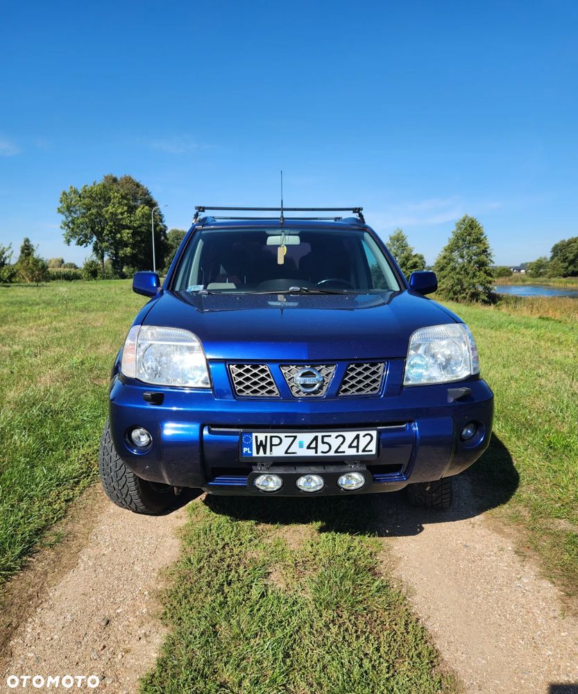 Nissan X-Trail 2.5 4x4 Elegance - 2