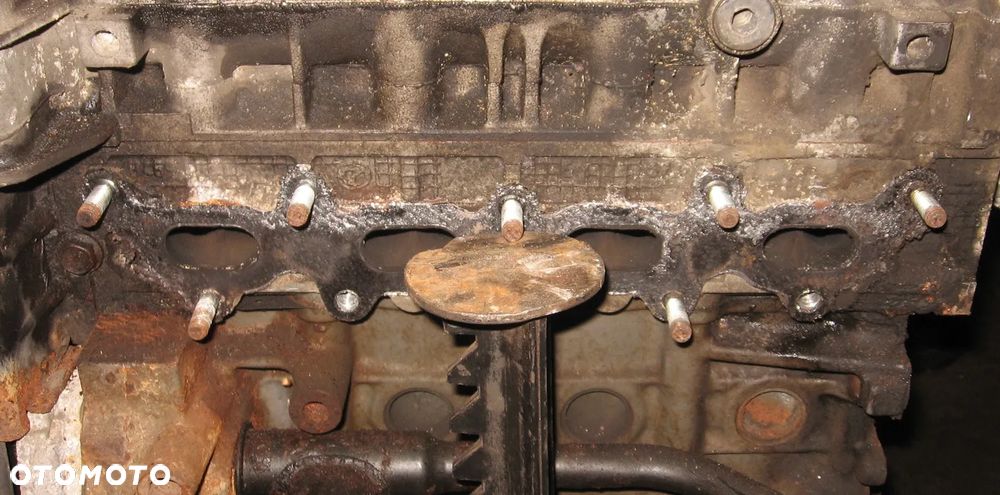 199A6000 Silnik słupek silnika FIAT PUNTO ALFA MITO 1.4 16V - 3