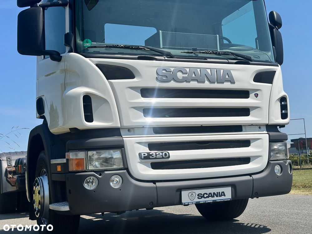 Scania P320 6x2 cala na Poduszce Dzienna Rama Beczka Laweta - 12