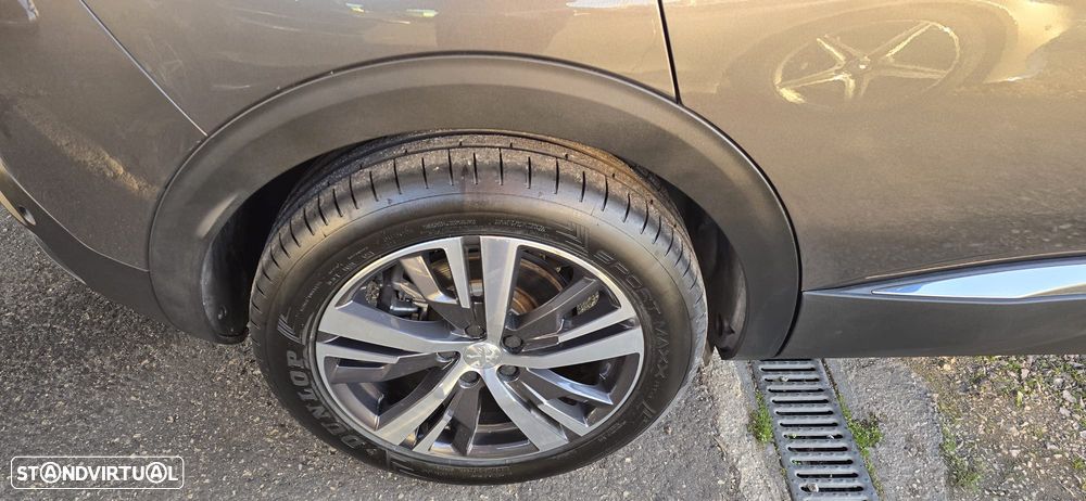 Peugeot 3008 Plug-In Hybrid 225 e-EAT8 Allure Pack - 20