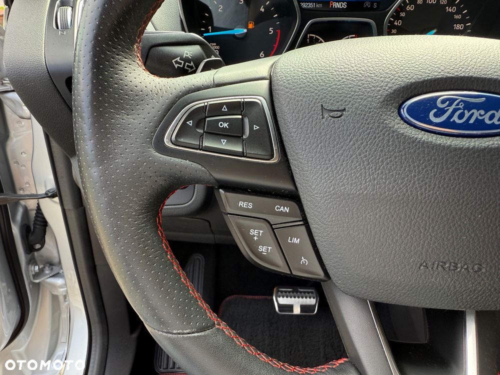 Ford Kuga 2.0 TDCi AWD ST-Line - 26