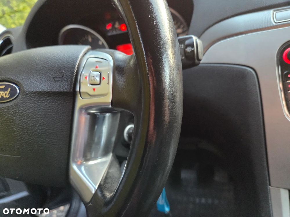 Ford Galaxy 1.8 TDCi Ambiente - 17