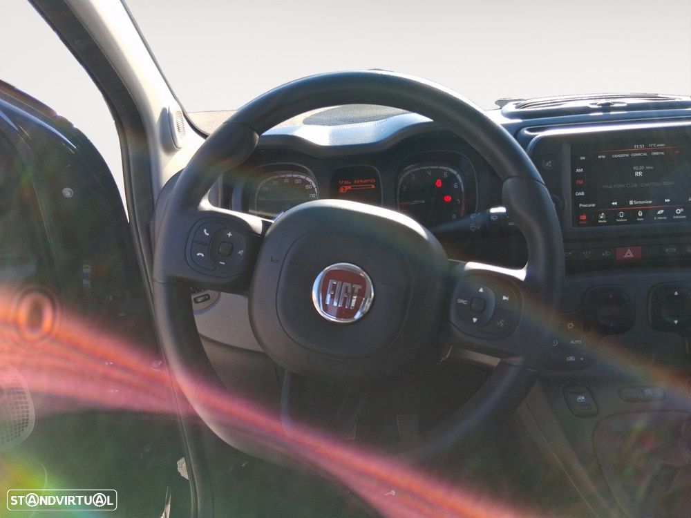 Fiat Panda 1.0 Hybrid City Cross — fotografia 12
