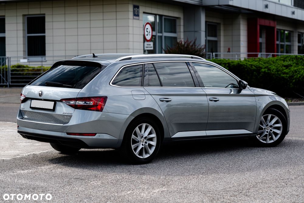 Skoda Superb 2.0 TDI 4x4 L&K DSG - 16