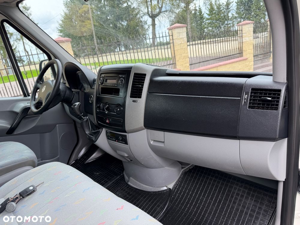 Volkswagen Crafter - 26