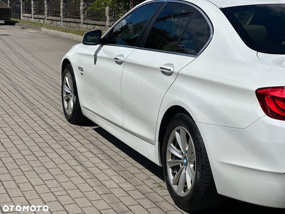 BMW Seria 5 525d xDrive Modern Line - 14