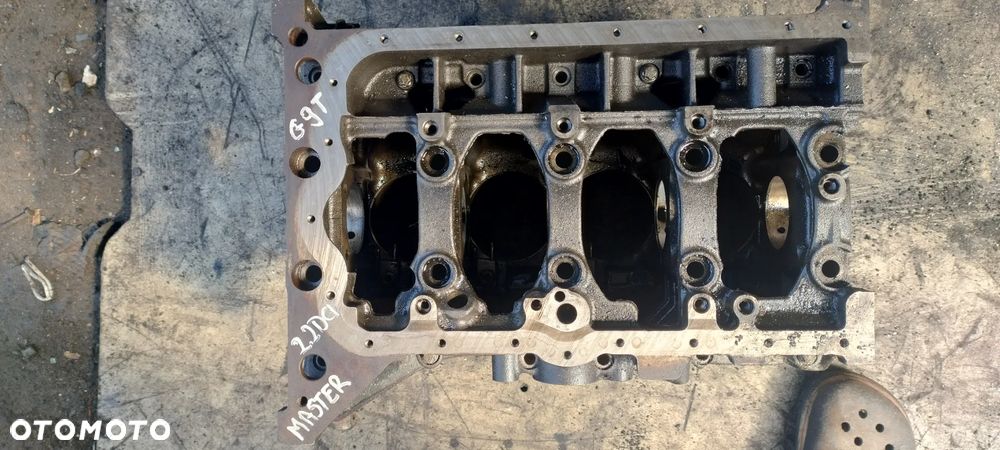 RENAULT MASTER 2,2dci espace  MOVANO G9T  blok silnika - 2