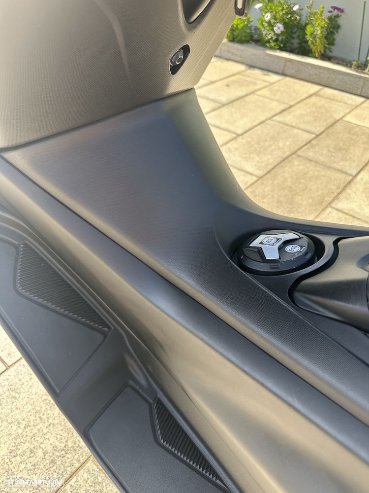 Yamaha NMAX 125 com Pack Urban - 32