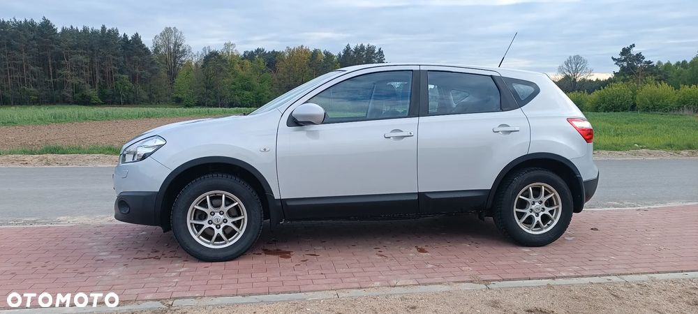 Nissan Qashqai 1.6 visia - 17