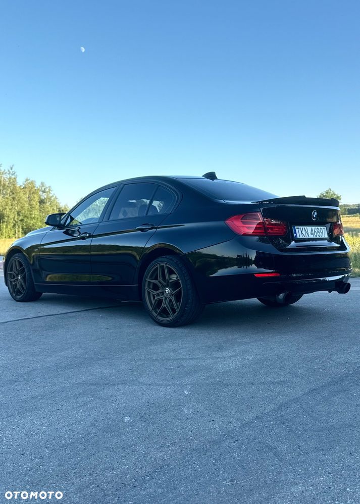 BMW Seria 3 318d Blue Performance Sport Line - 9