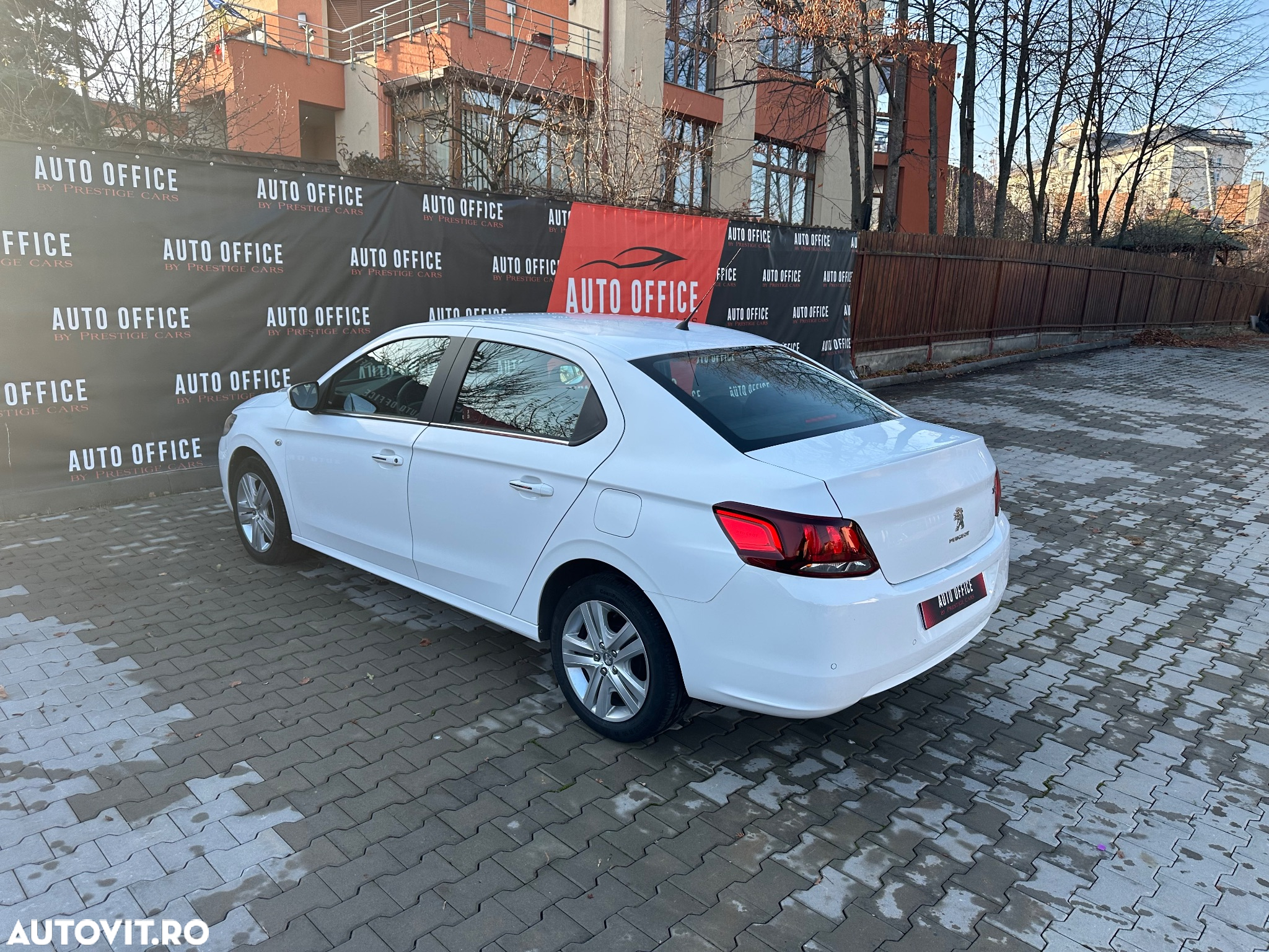Peugeot 301 1.5 BlueHDI FAP Allure - 9