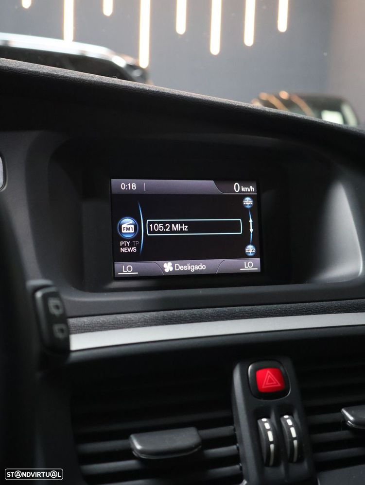 Volvo V40 1.6 D2 Momentum - 20