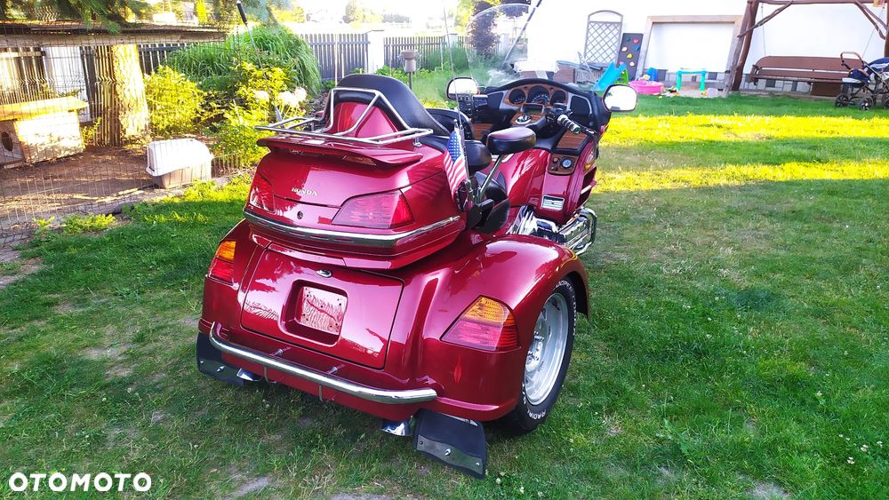 Honda GL - 9