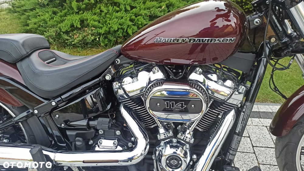 Harley-Davidson Softail Breakout - 18