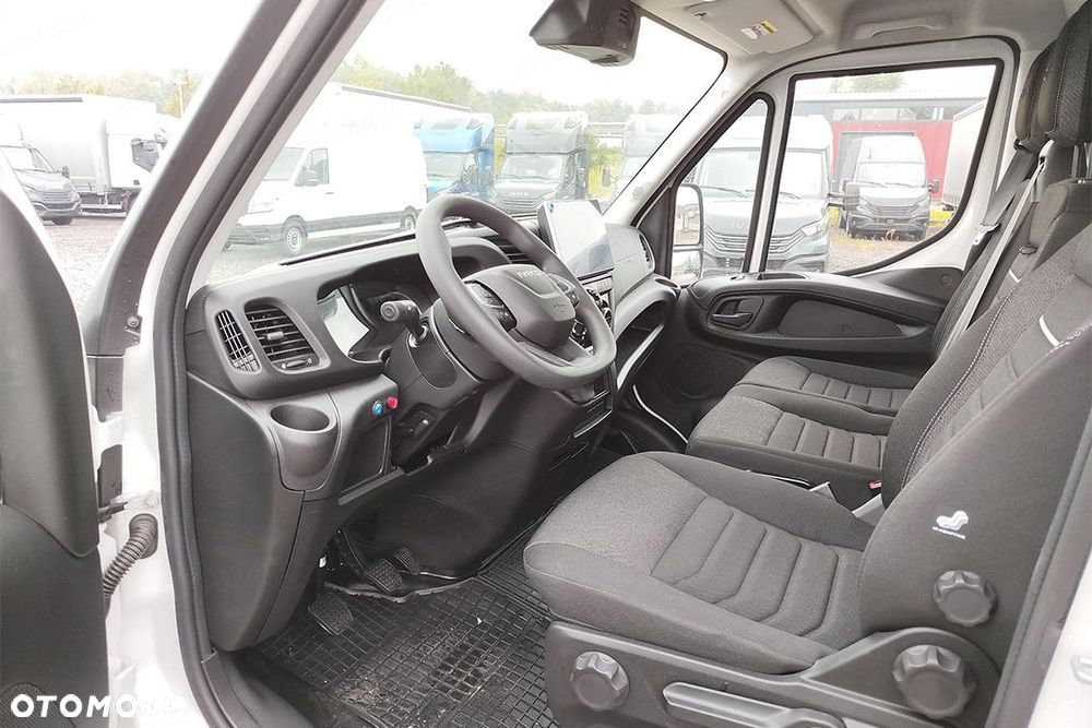 Iveco Daily 35S18 Kontener 8EP + Winda 3.0 180KM - 12