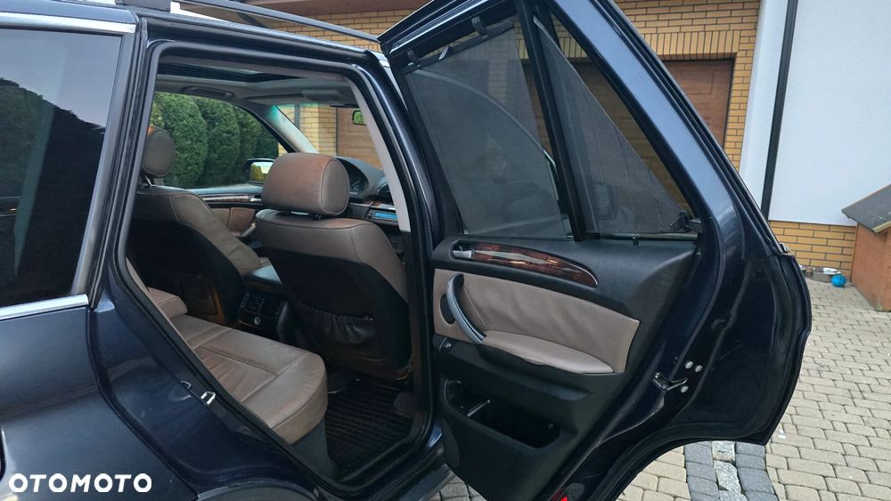 BMW X5 3.0si xDrive - 28
