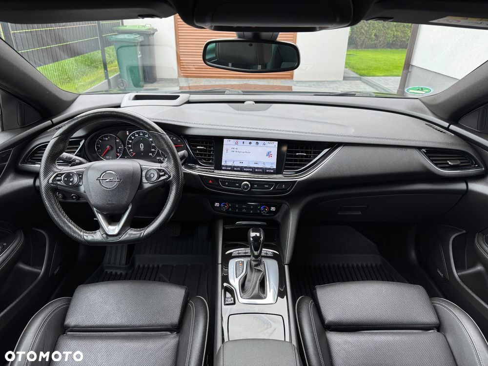 Opel Insignia 2.0 BiTurbo 4x4 Exclusive - 26