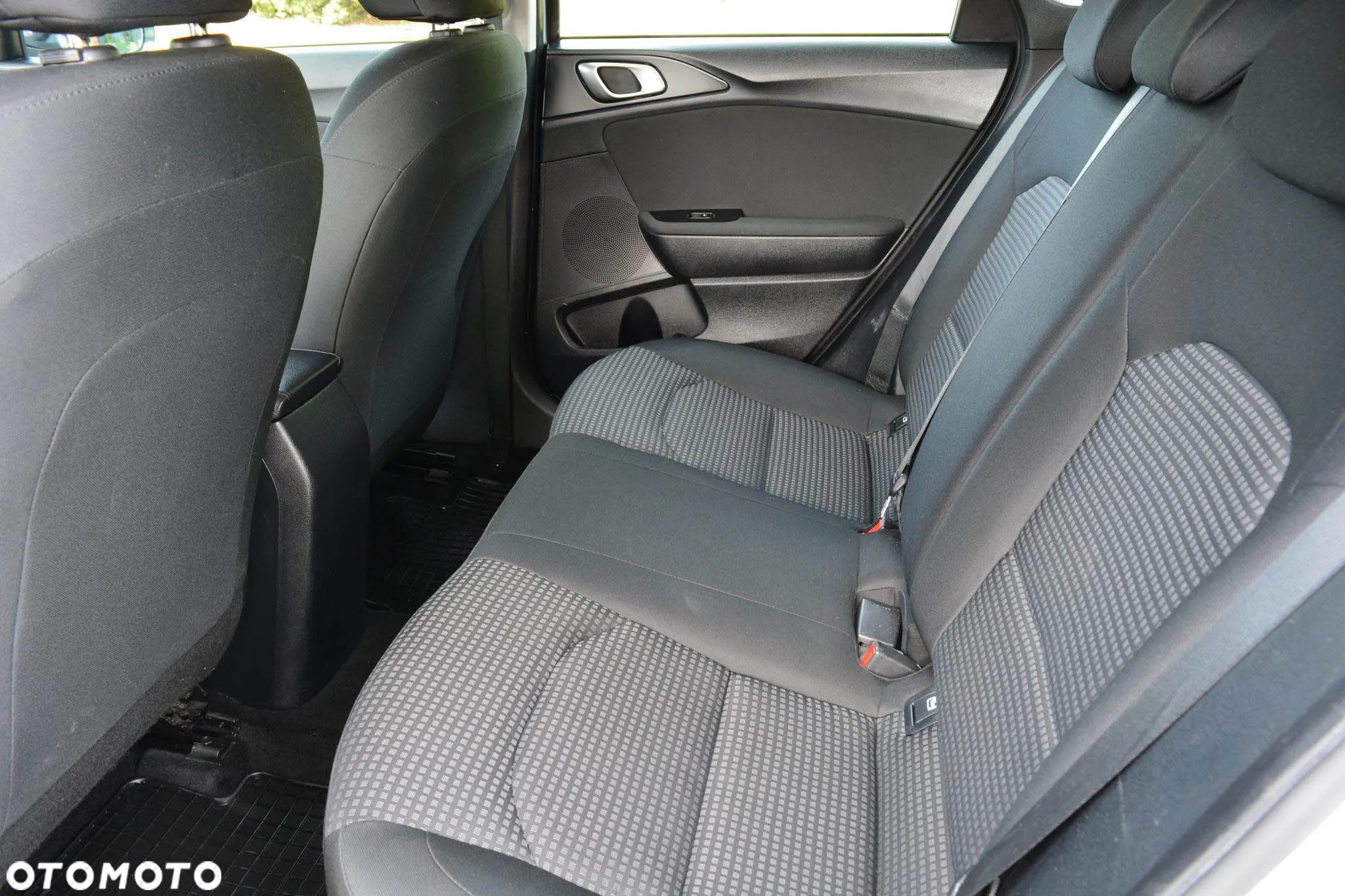 Kia Ceed 1.4 S - 23