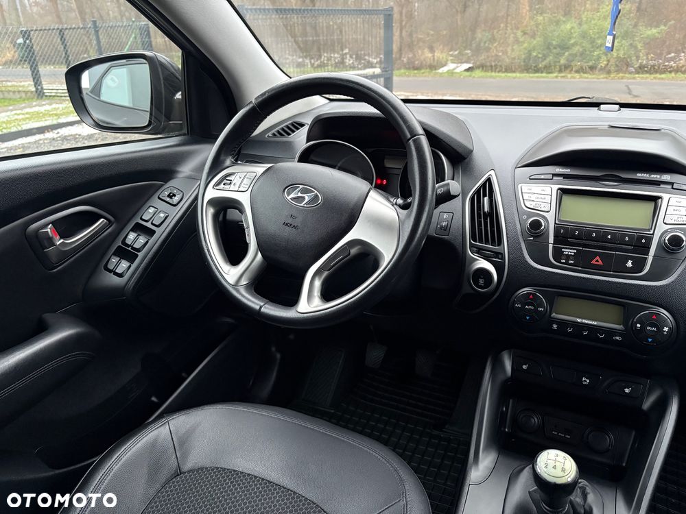 Hyundai ix35 2.0 Premium 2WD - 27
