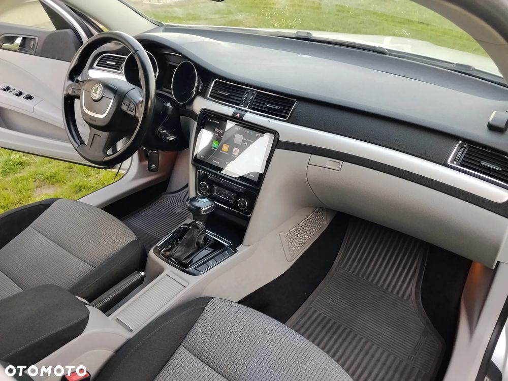 Skoda Superb 1.8 TSI Elegance DSG - 23