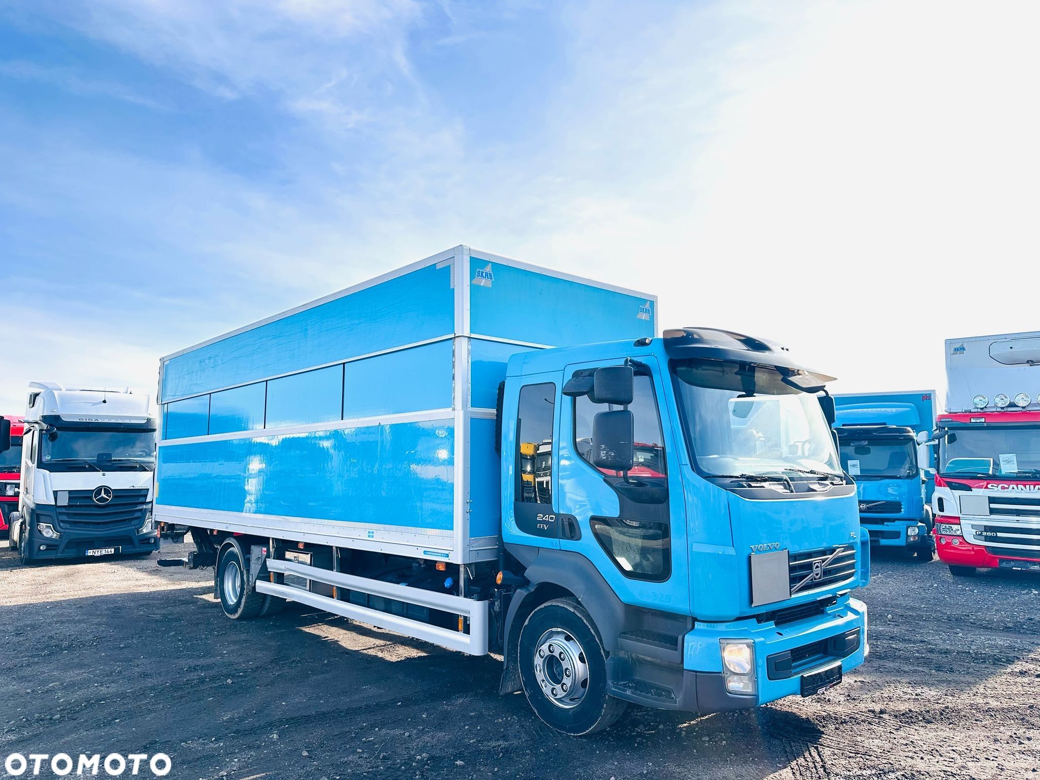Volvo FL 240 EEV / REGULACJĄ WYSOKOŚCI SKRZYNI / WINDA ZEPRO - 1