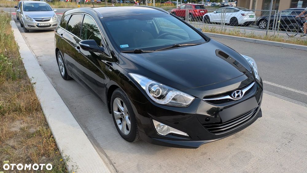 Hyundai i40 Kombi blue 1.6 Family+ - 1