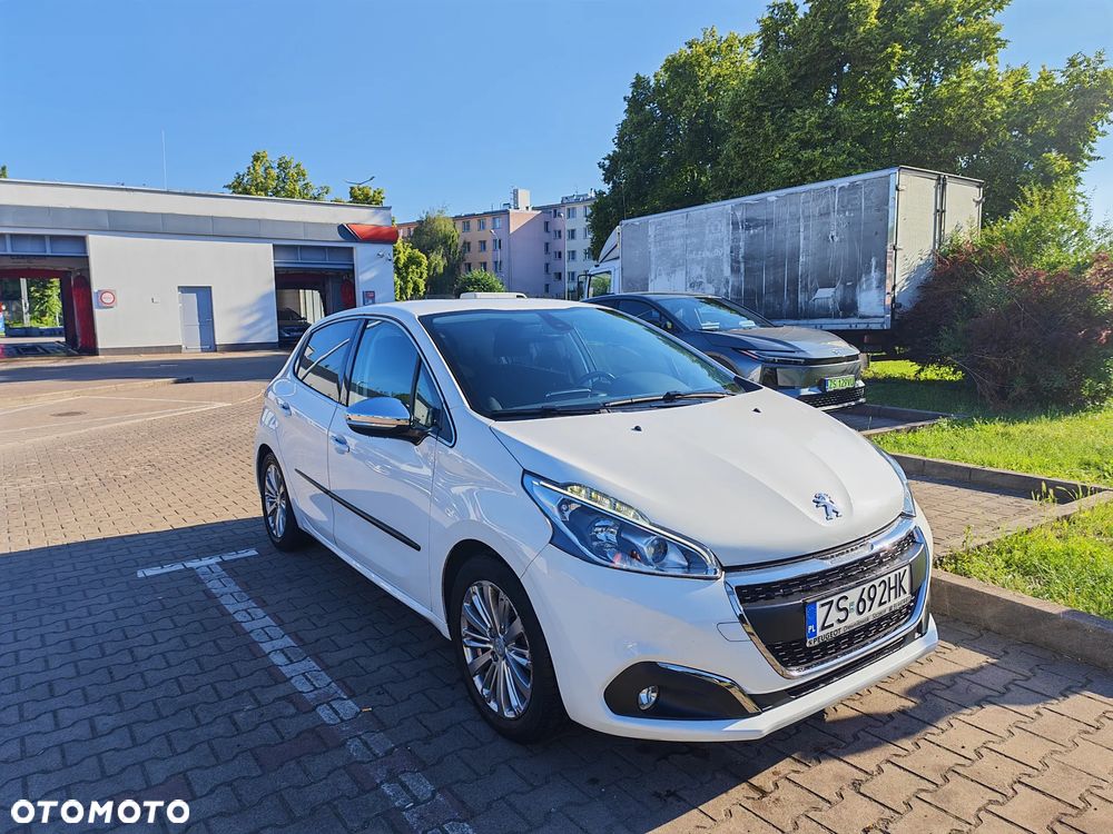 Peugeot 208 1.2 PureTech Allure S&S EAT6 - 1