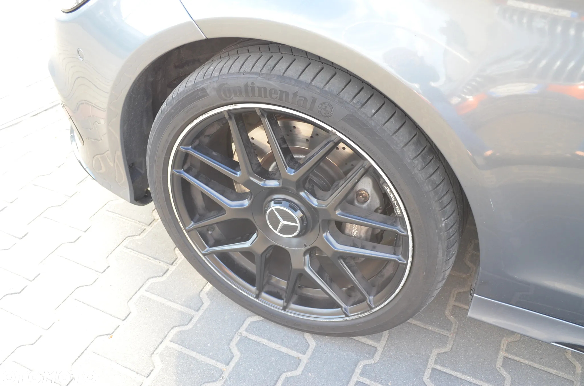 Mercedes-Benz CLS 350 d 4-Matic - 32