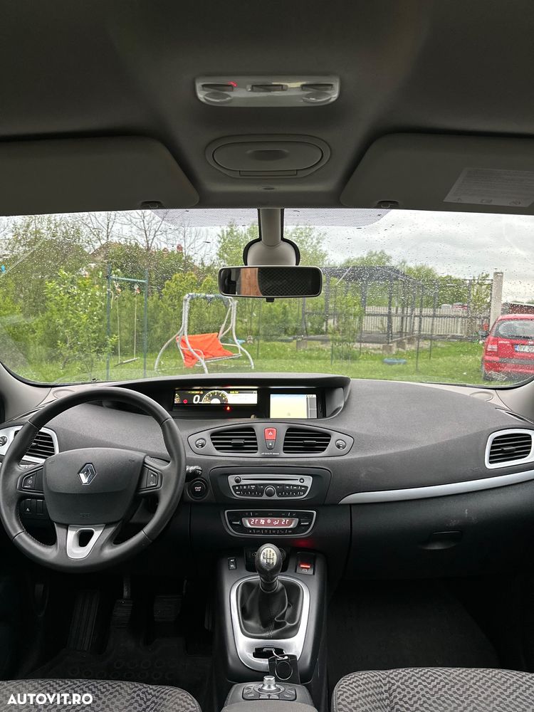Renault Scenic - 13