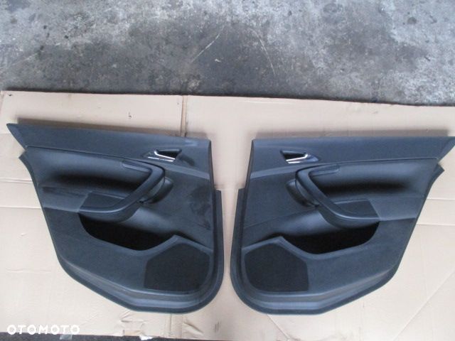 Boczek Drzwi Tylny Lewy Lub Prawy INSIGNIA Lift KOMBI