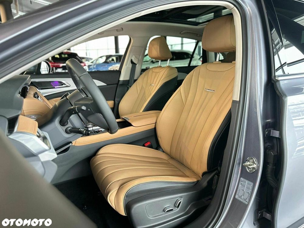 Hongqi H5 - 9