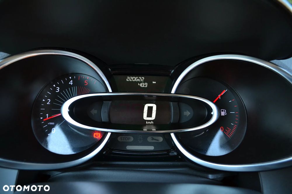 Renault Clio - 24