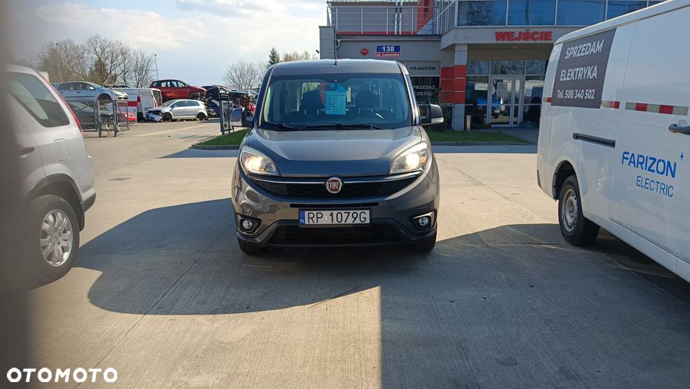 Fiat Doblo 1.4 T-Jet 16V Lounge - 1