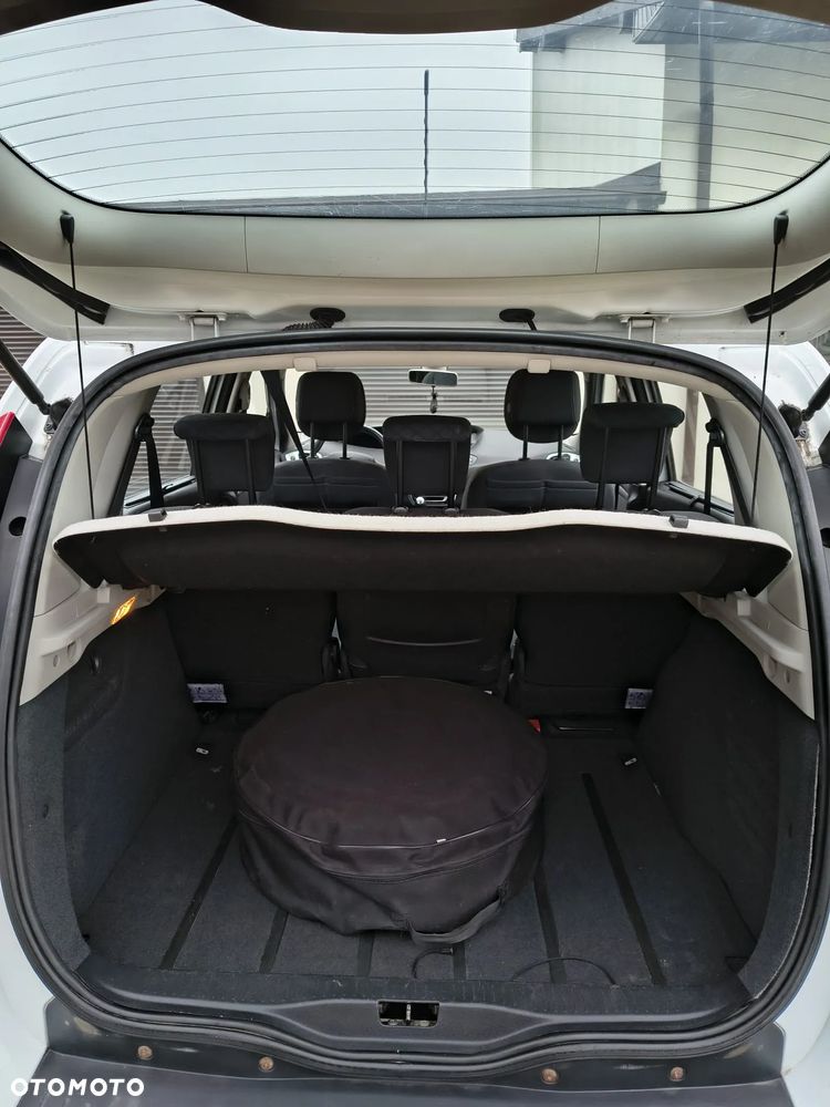Renault Scenic - 4