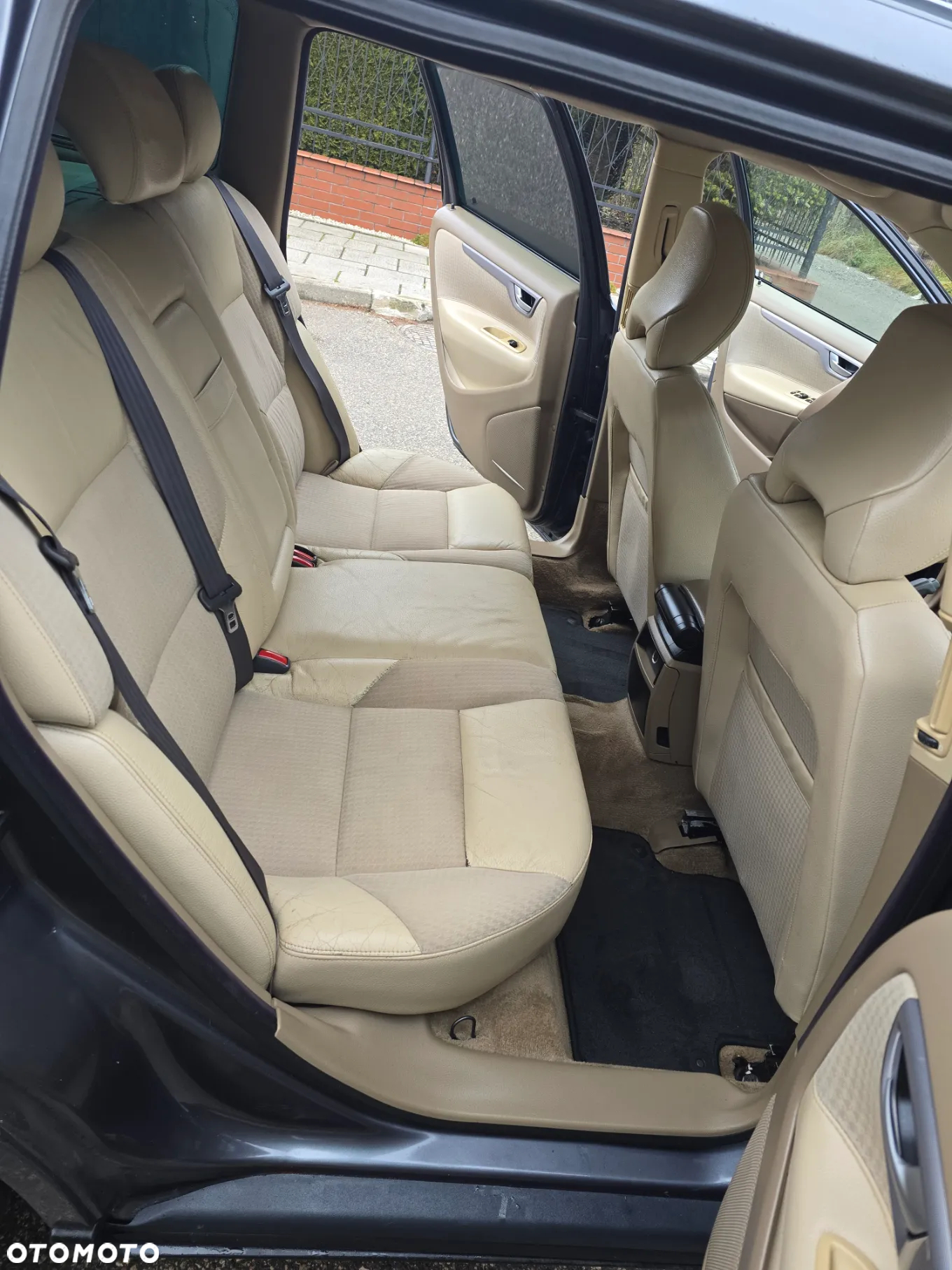 Volvo V70 2.5 T Kinetic - 17