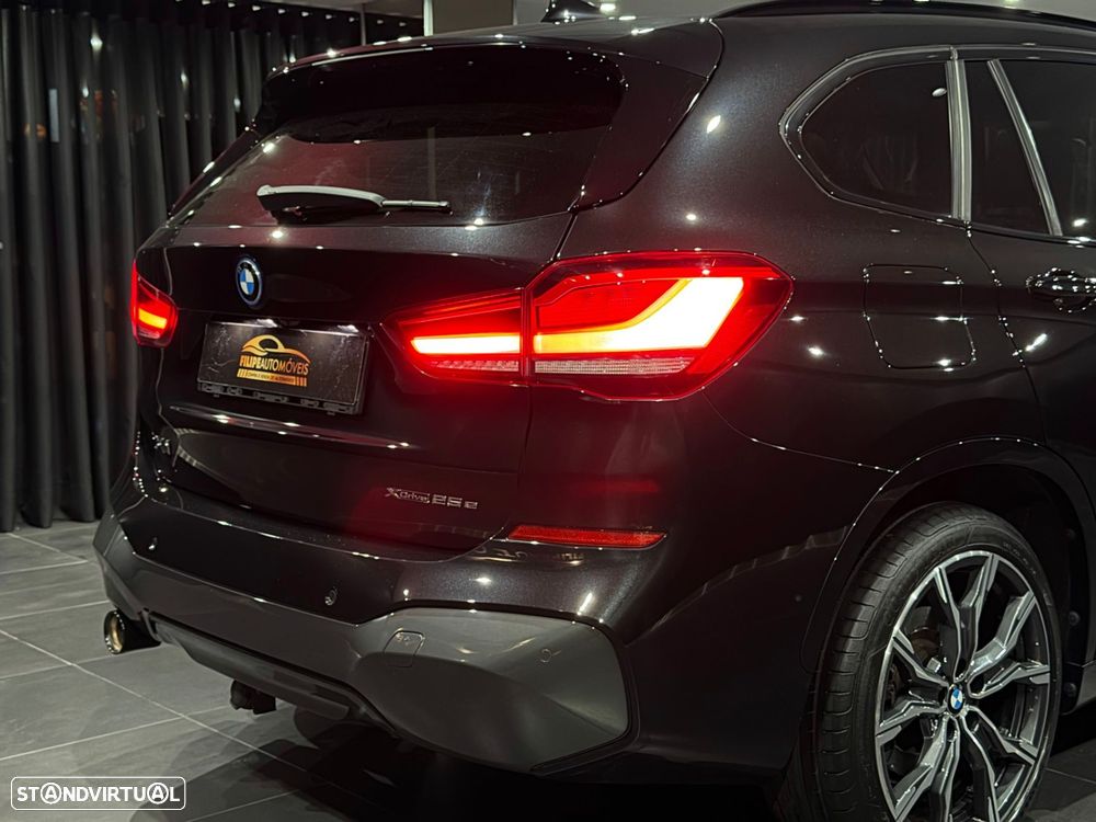 BMW X1 xDrive25e Pack Desportivo M - 12