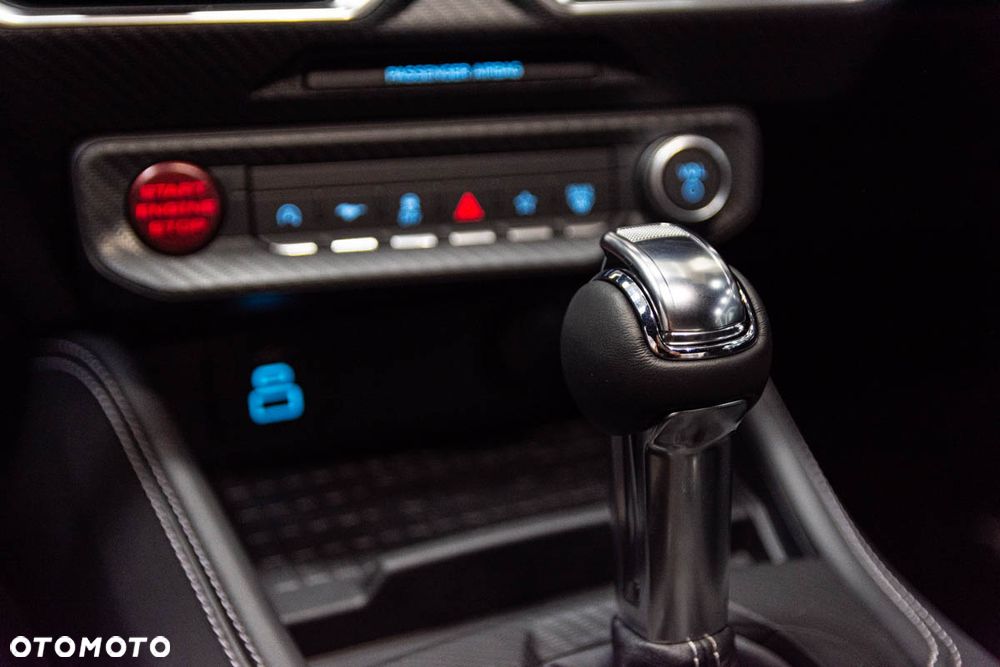 Ford Mustang - 32