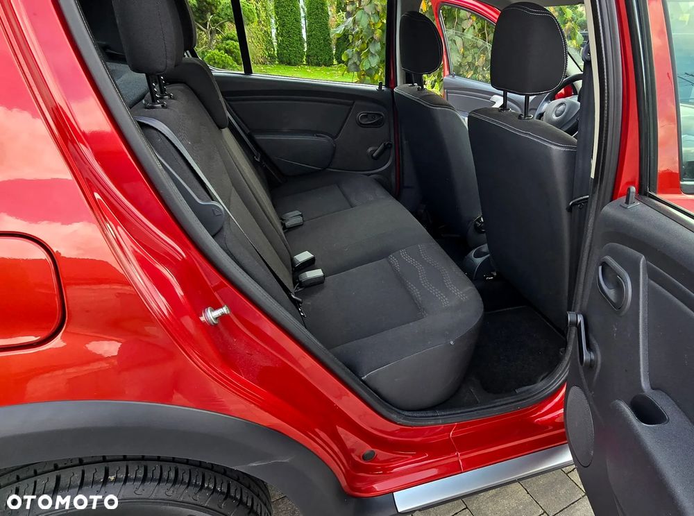 Dacia Sandero Stepway 1.6 - 21