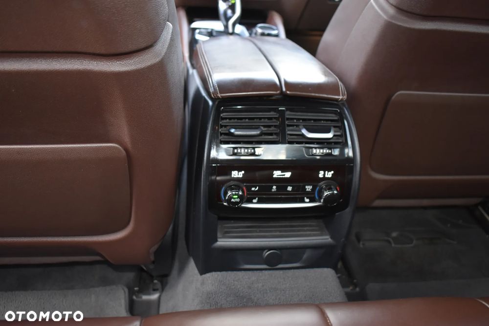 BMW Seria 5 530d xDrive M Sport sport - 18