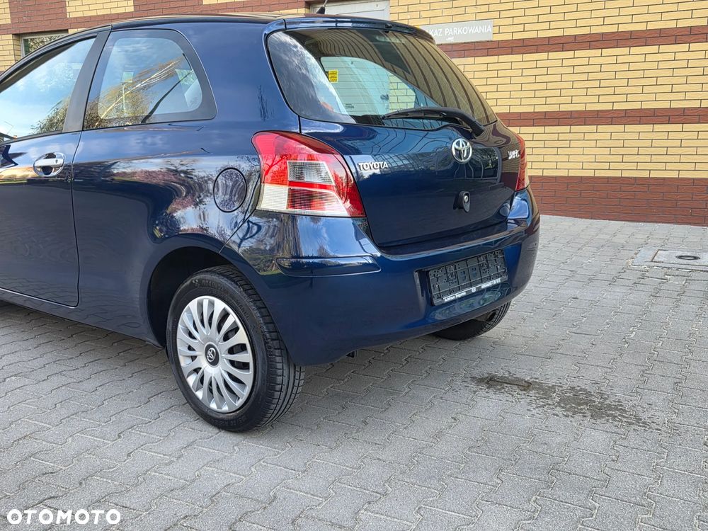 Toyota Yaris 1.33 VVT-i Executive - 11
