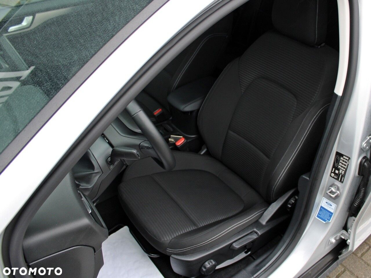 Ford Focus - 13