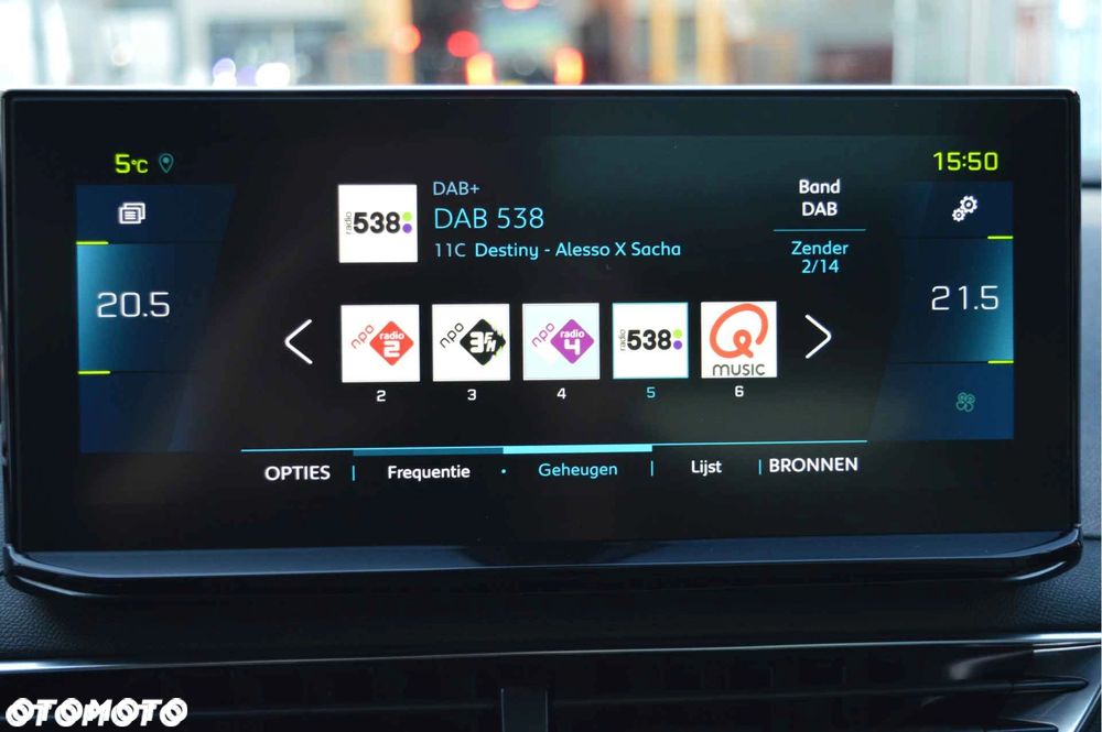 Peugeot 3008 1.6 PureTech GT S&S EAT8 - 11