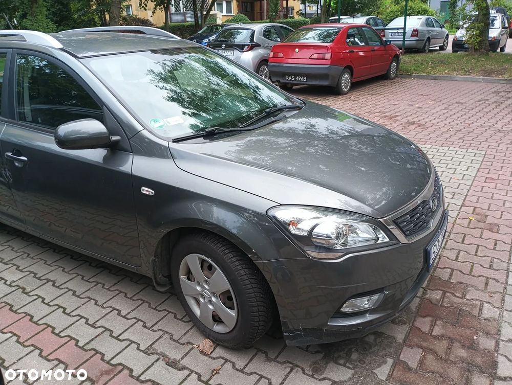 Kia Ceed 1.6 Crdi Comfort - 1